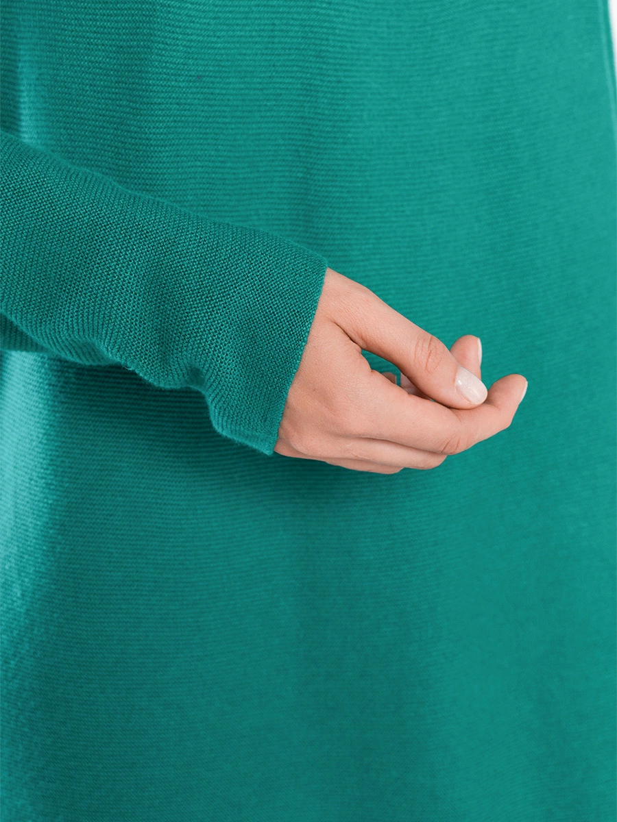 Платье трикотажное из вискозы и шелка зеленого цвета